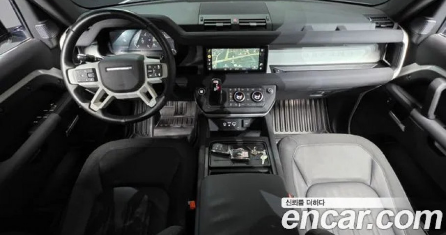 Land Rover Defender 