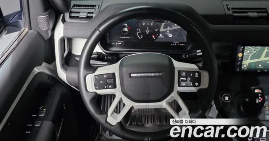 Land Rover Defender 
