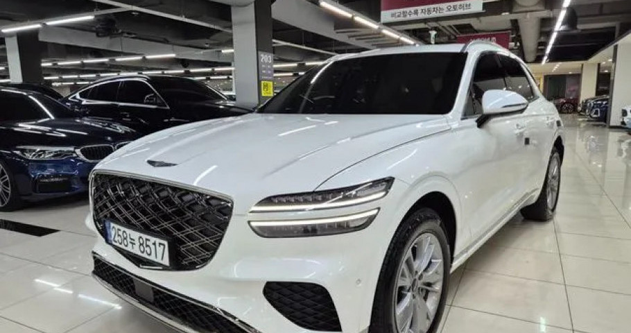 Genesis Gv70 