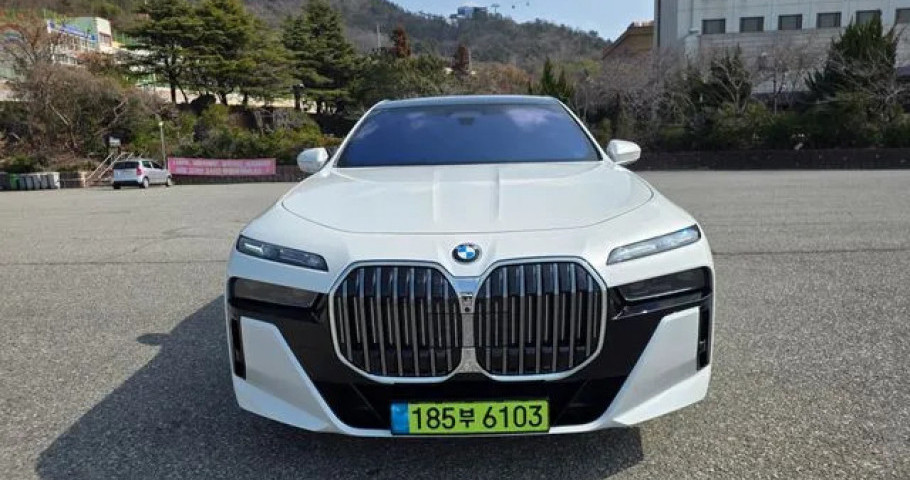 Bmw 7-Series 