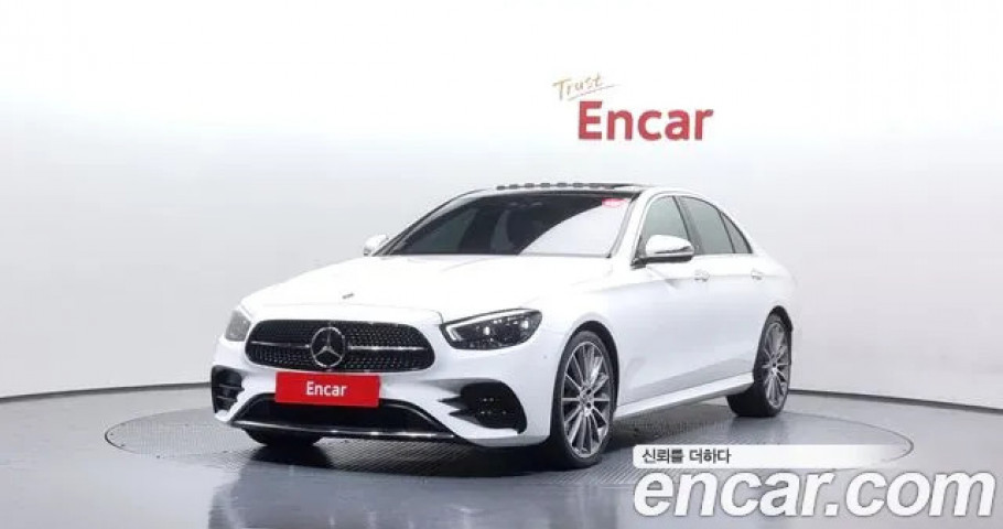 Mercedes-Benz E-Class 
