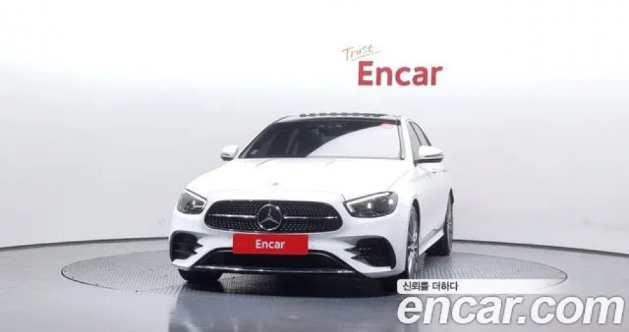 Mercedes-Benz E-Class 