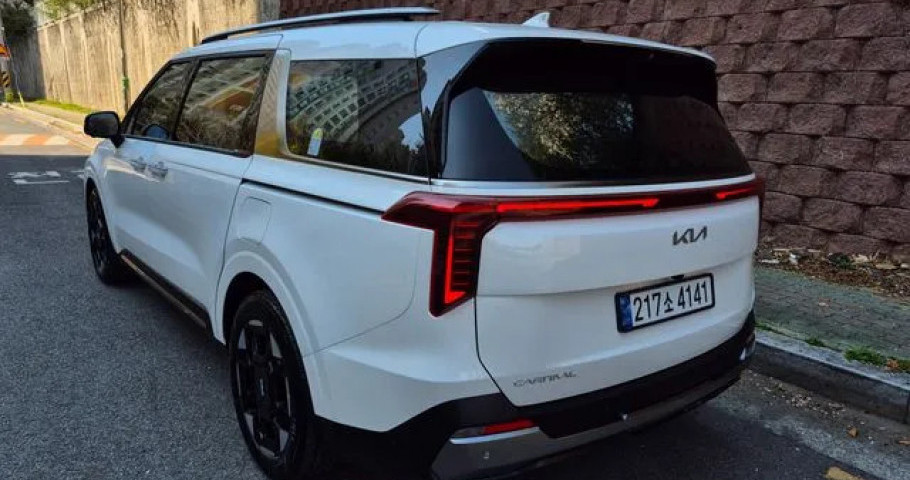 Kia Carnival 