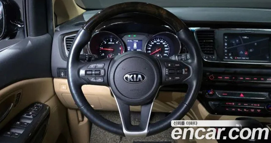 Kia Carnival 