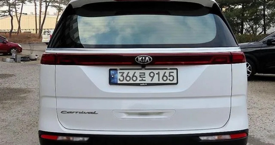 Kia Carnival 