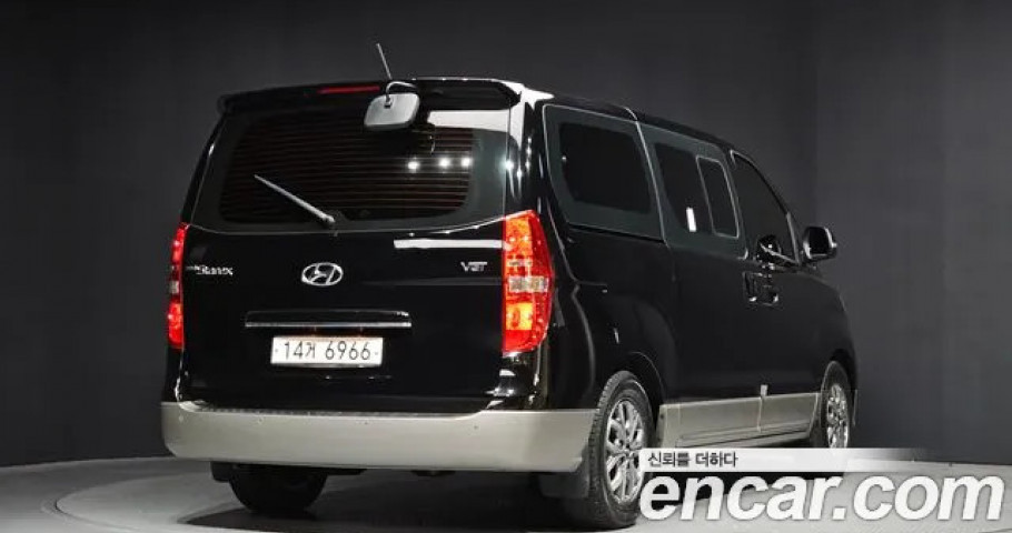 Hyundai Starex 