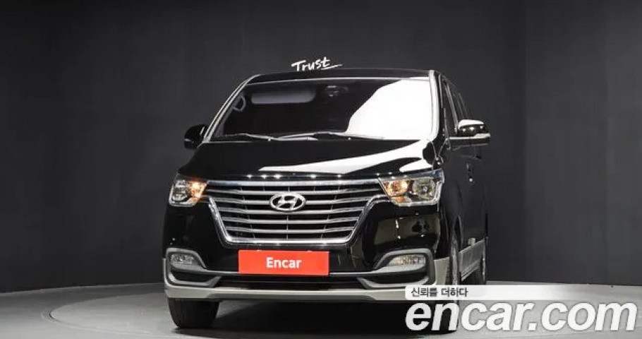 Hyundai Starex 