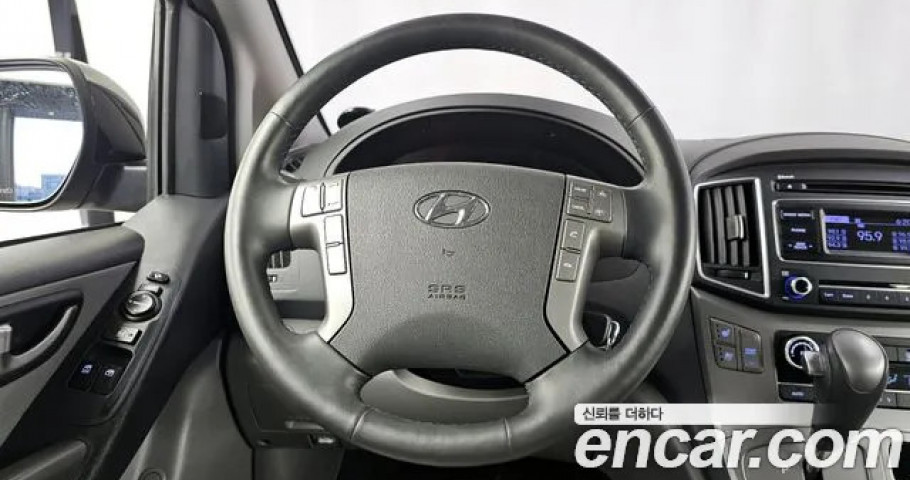 Hyundai Starex 