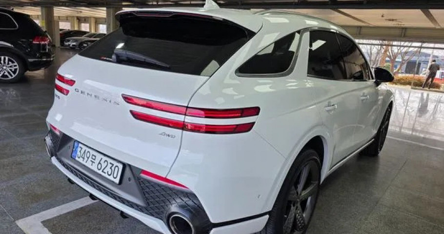 Genesis Gv70 