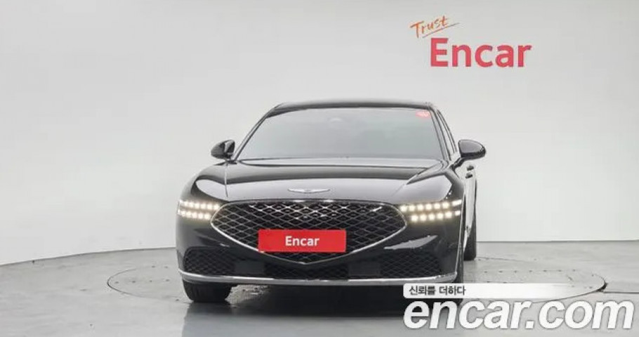 Genesis G90 