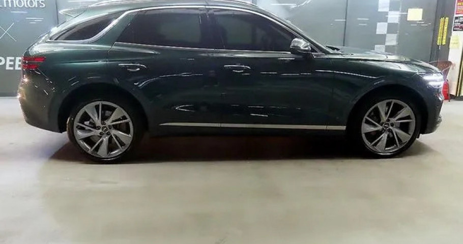 Genesis Gv70 