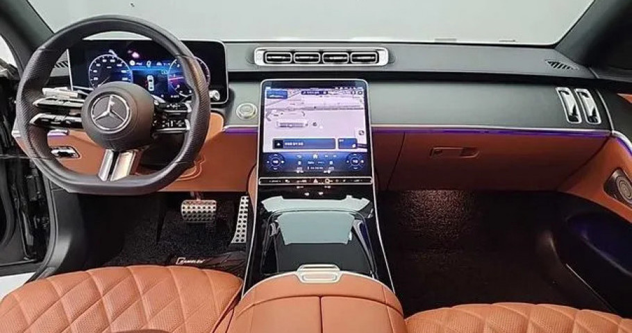 Mercedes-Benz S-Class 