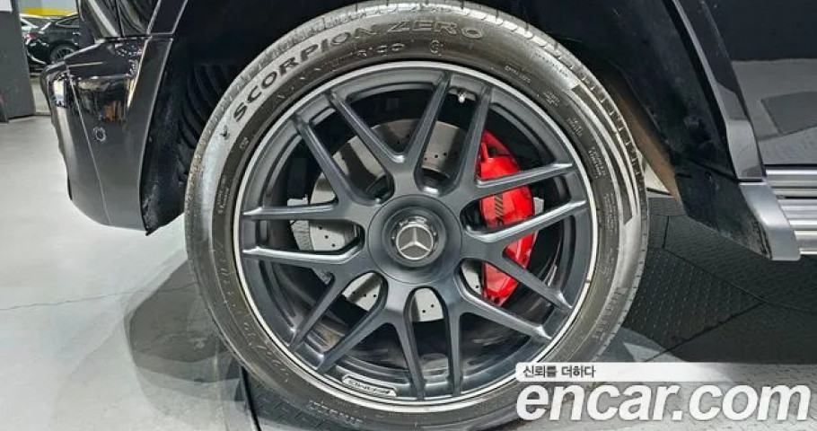 Mercedes-Benz G-Class 