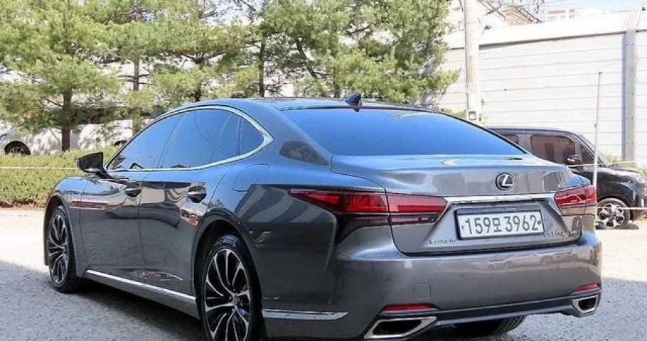 Lexus Ls 