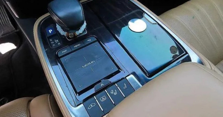 Lexus Ls 