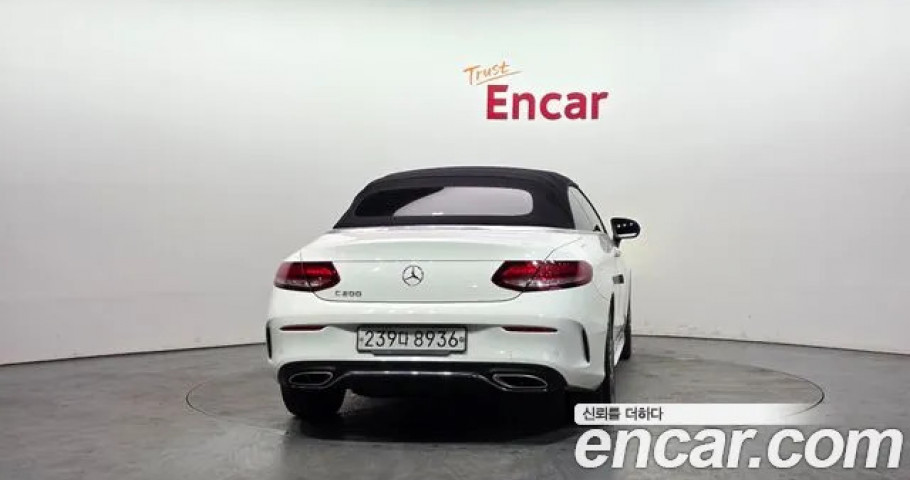Mercedes-Benz C-Class 