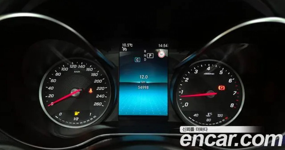 Mercedes-Benz C-Class 