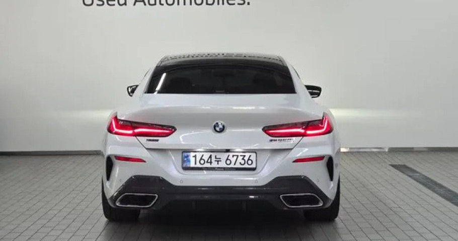 Bmw 8-Series 