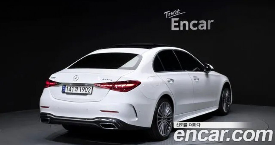 Mercedes-Benz C-Class 
