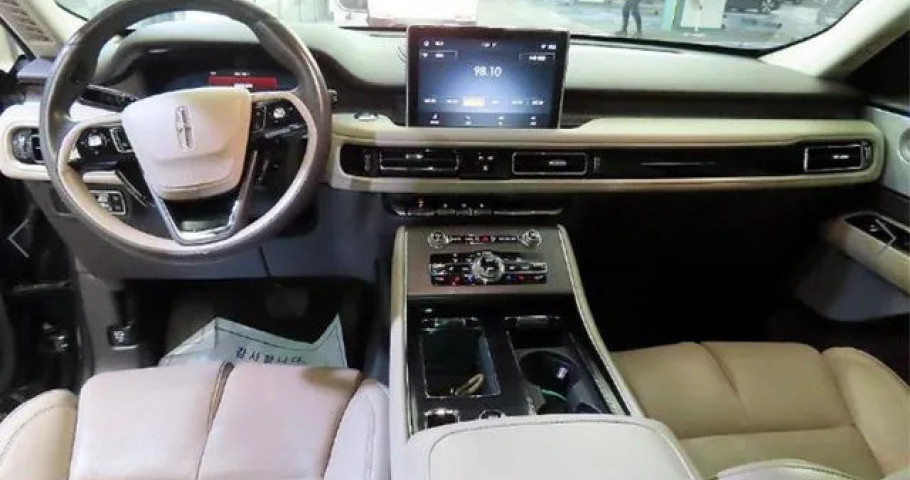 Lincoln Aviator 