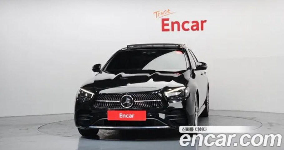 Mercedes-Benz E-Class 