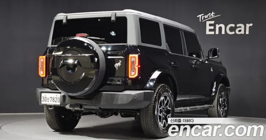 Ford Bronco 
