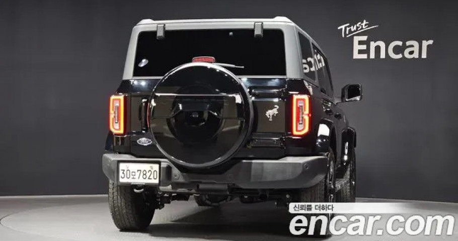 Ford Bronco 