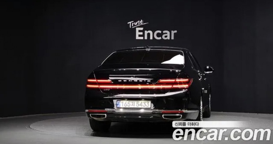 Genesis G90 