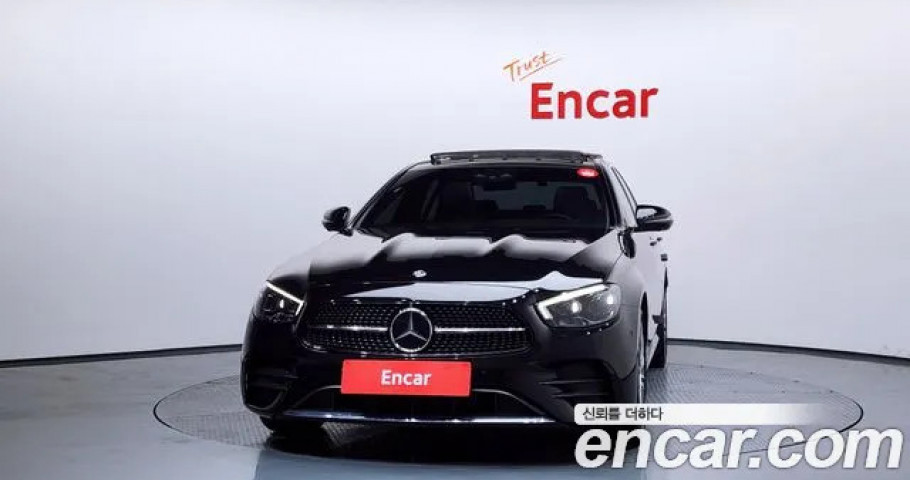 Mercedes-Benz E-Class 