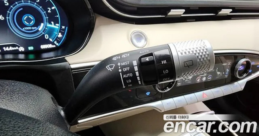 Genesis Gv70 