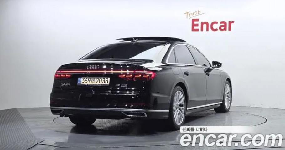 Audi A8 