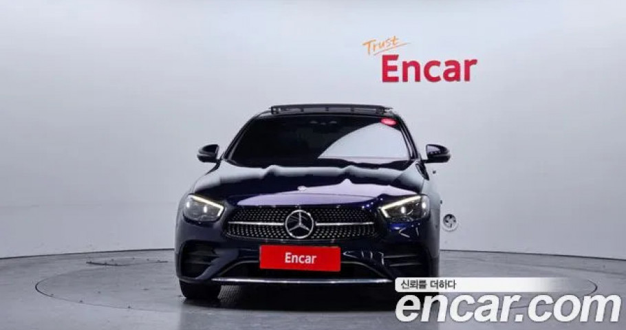 Mercedes-Benz E-Class 