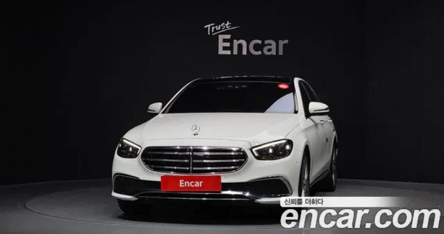 Mercedes-Benz E-Class 