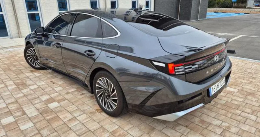 Hyundai Sonata 