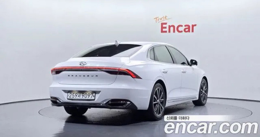 Hyundai Grandeur 