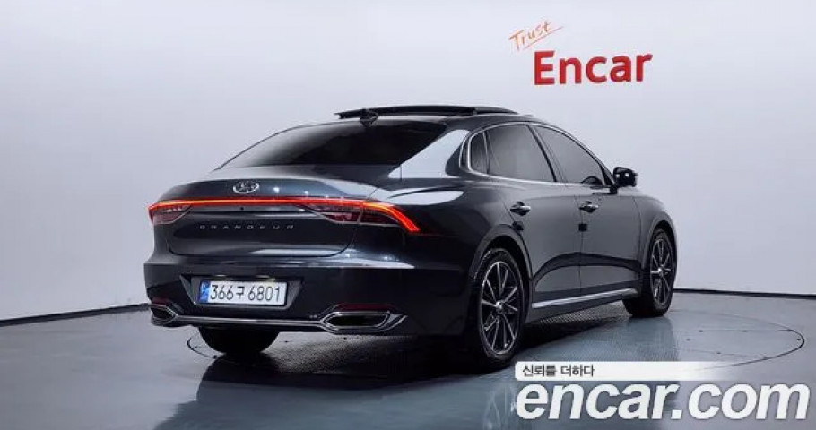 Hyundai Grandeur 
