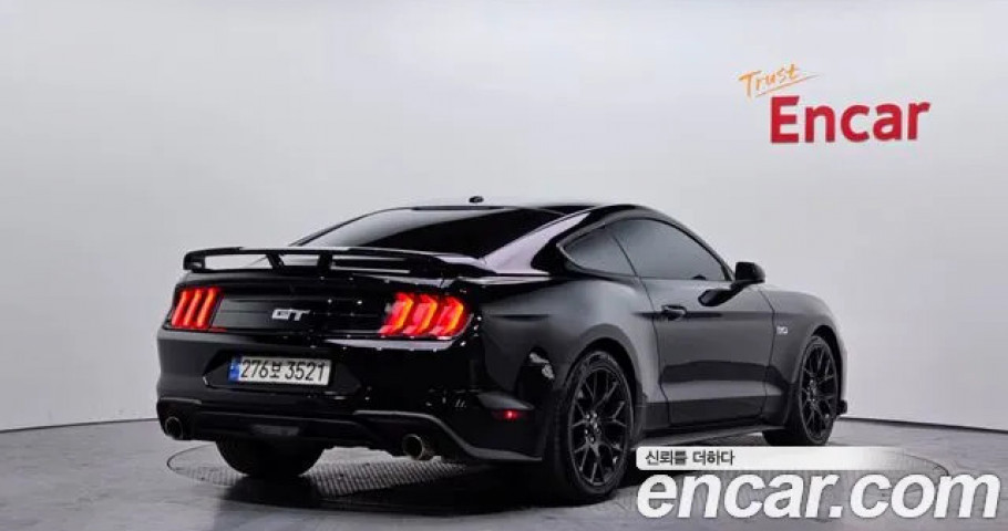 Ford Mustang 