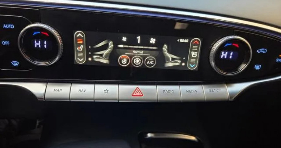 Genesis Gv70 
