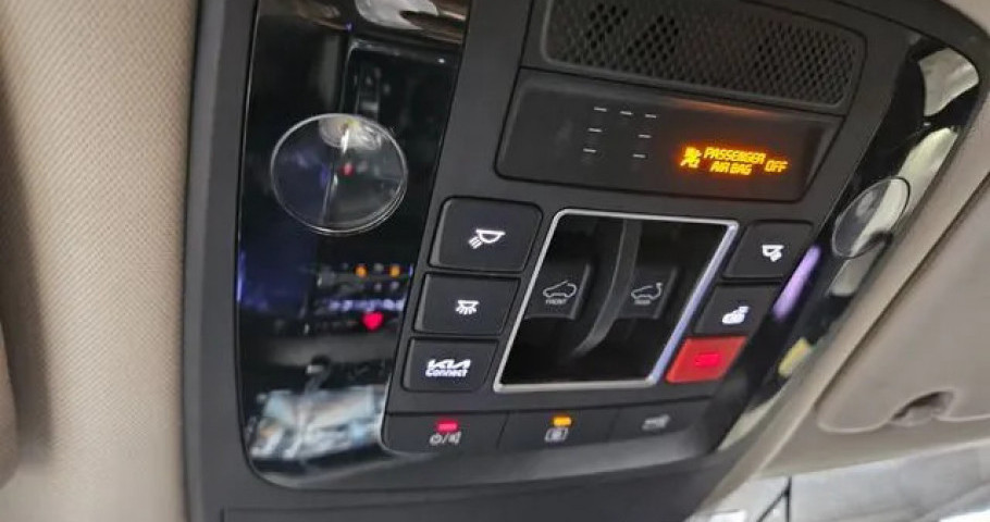 Kia Carnival 