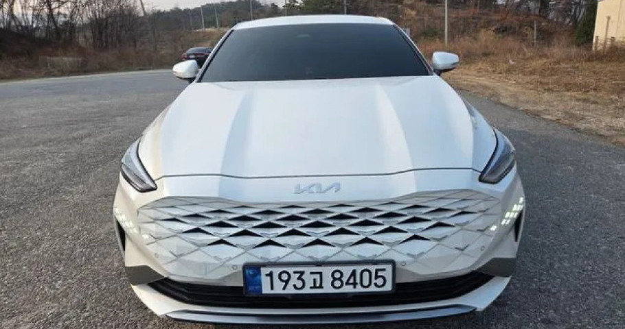 Kia K8 