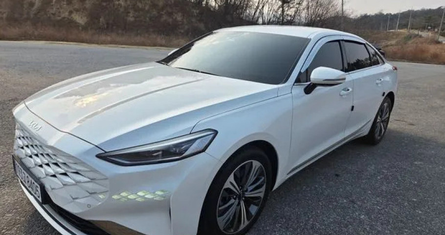 Kia K8 