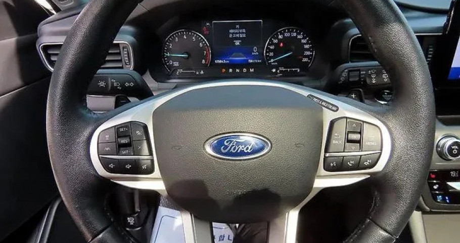 Ford Explorer 