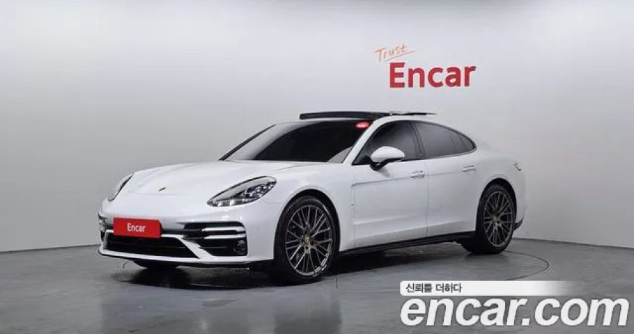 Porsche Panamera 