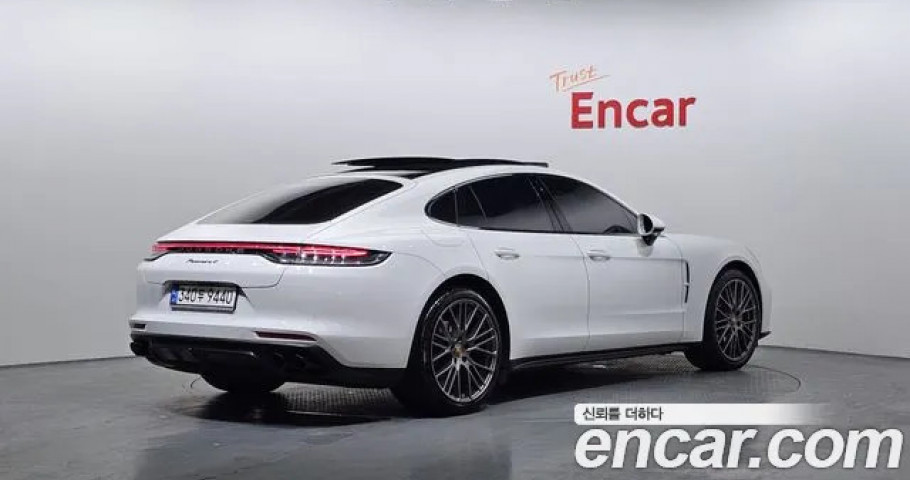 Porsche Panamera 