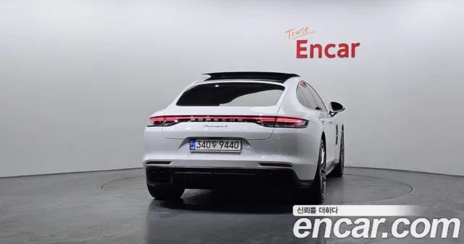 Porsche Panamera 