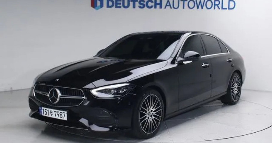 Mercedes-Benz C-Class 