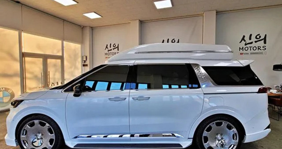 Kia Carnival 