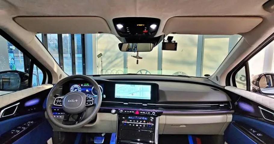 Kia Carnival 