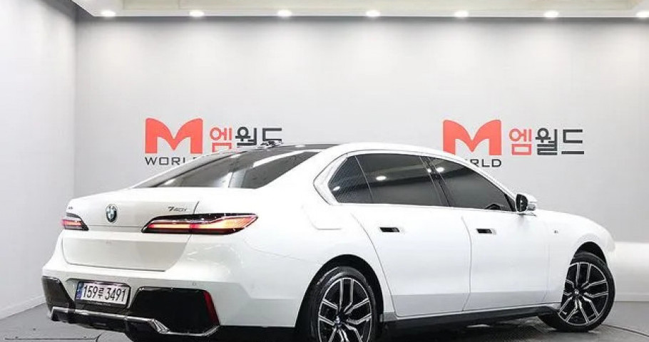 Bmw 7-Series 