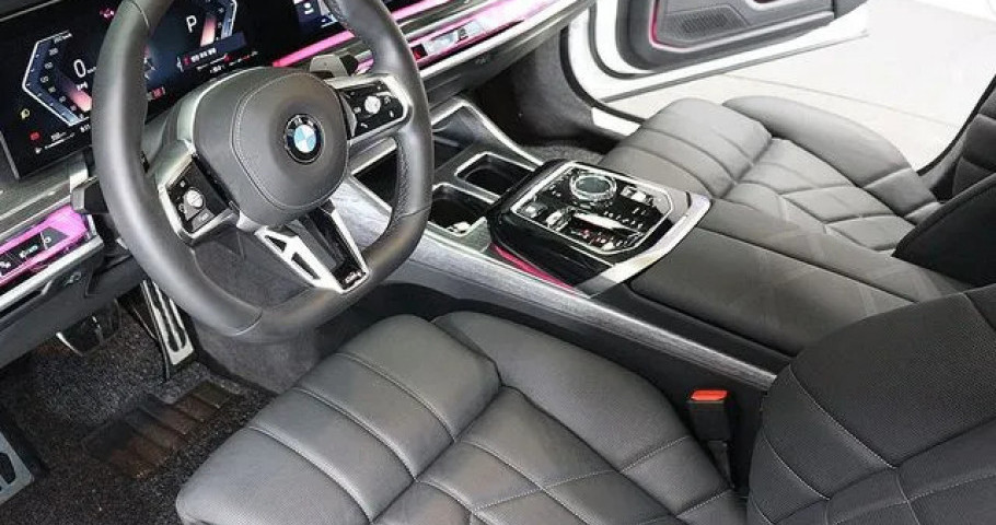 Bmw 7-Series 